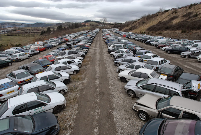 Aperçu des activités de la casse automobile TABARD CARECO AUTOS DEMOLITION située à SAINT-PRIEST (69800)